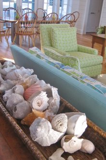 Έπιπλα στυλ σοφίτας