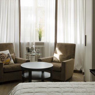 Κλασικός καναπές και πολυθρόνες