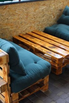 Έπιπλα από παλέτες