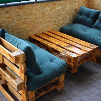 Κουρτίνες κλεψύδρας στα παράθυρα της λεωφόρου