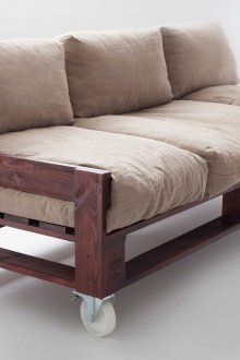 Έπιπλα από παλέτες