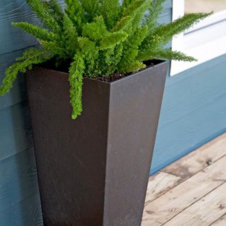 Διακόσμηση του μπαλκονιού με εξωτερική σκάλα