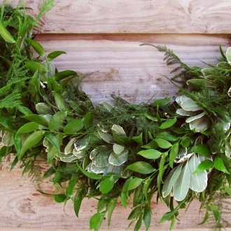 Στεφάνι από ξηρά φύλλα