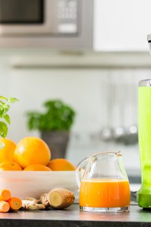 Λευκά λευκά κουρτίνες