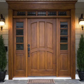 Ξύλινη πόρτα