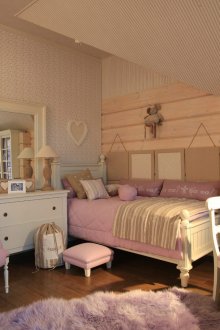 Ροζ παιδικό δωμάτιο