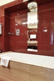 Μαρμάρινο μπάνιο