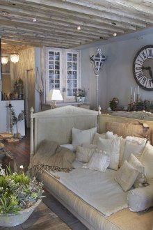 Καναπές καναπέ στο σαλόνι