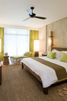 Υπνοδωμάτιο με μπαλκόνι