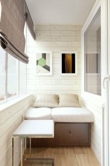 Ντουλάπα στο μπαλκόνι