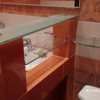 Αναδιαμορφώνει το μπάνιο