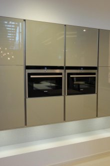 Μεταλλική κουζίνα