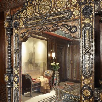 Καθρέφτης στο σαλόνι