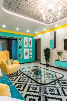 Κίτρινο καναπέ χωρίς πλαίσιο