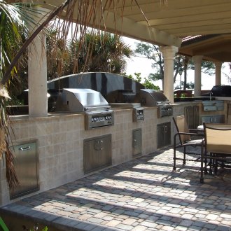 Gazebo με μπάρμπεκιου