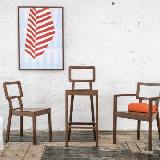 Κουζίνα-σαλόνι με τζάκι σε μοντέρνο στιλ