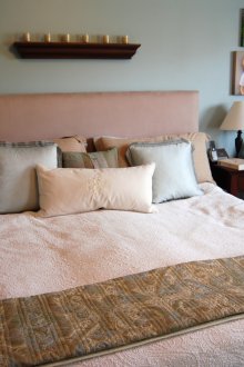 Ράφια πάνω από το κρεβάτι