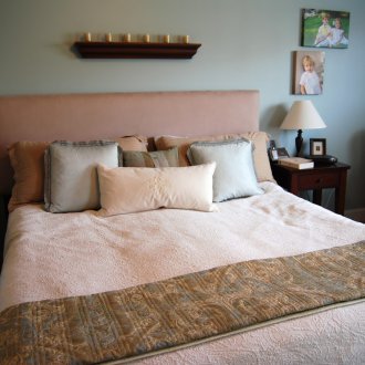 Διακοσμημένο με επιχρυσωμένο γραμματόσημο