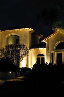 Αφρώδης διακόσμηση πρόσοψης