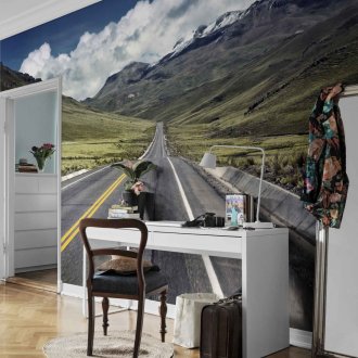 Πανοραμική εικόνα με βουνά