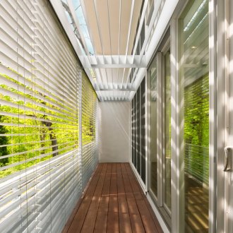 Μπαλκόνι με πανοραμική θέα