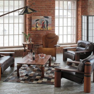 Δερμάτινο καναπέ σε σοφίτα