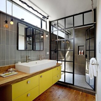 Σωλήνες στο μπάνιο