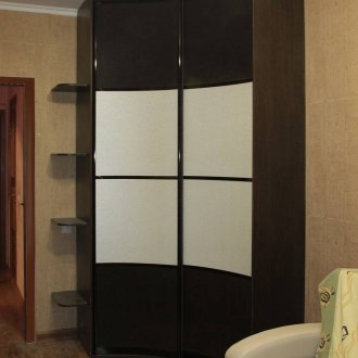 Γωνιακός καναπές σε κλασικό στυλ