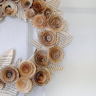 Βιβλιοθήκη από μασίφ ξύλο