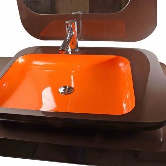 Η διακόσμηση της πρόσοψης μιας ιδιωτικής κατοικίας με τεχνητή πέτρα