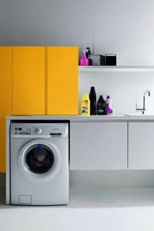 Πλυντήριο ρούχων στην κουζίνα