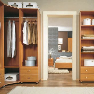 Γεμίζοντας την ντουλάπα