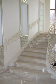 Πέτρινο περβάζι