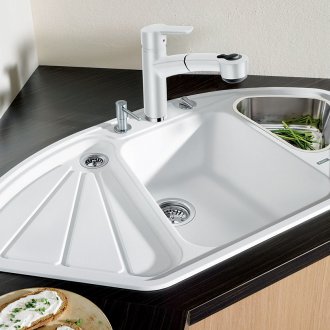 Tule branco para a sala de estar