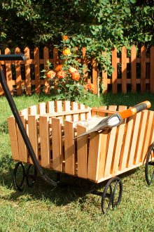 Ξύλινο καροτσάκι