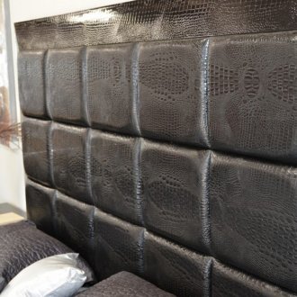 Μαλακά πάνελ τοίχου κάτω από το κροκόδειλο δέρμα