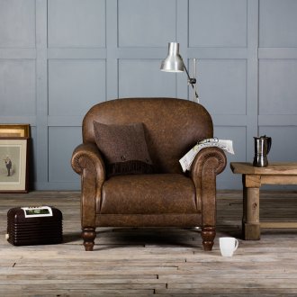 Δερμάτινη καρέκλα σε σκαλισμένα πόδια