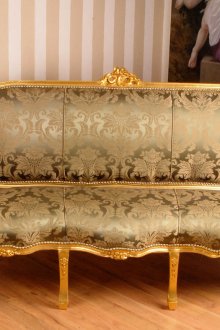 Ροκοκό καναπέδες