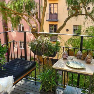 Κρεμαστά ράφια για πιάτα