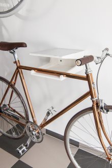 Αποθήκευση ποδηλάτων στο διάδρομο