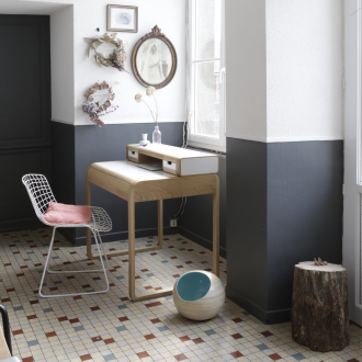 Τραπέζι γραφείου με μοντέρνο σχεδιασμό