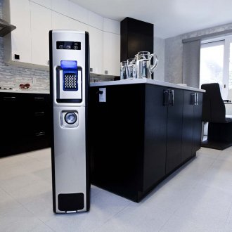 Μπεζ πλακάκι στο πάτωμα