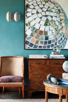 Τυρκουάζ τοίχο στο σαλόνι