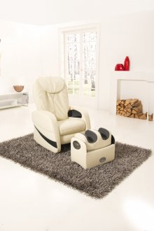 Ροζ καναπέ στο εσωτερικό του σπιτιού