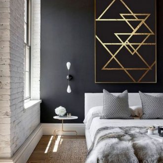 Γούνα καρό στο υπνοδωμάτιο ενός διαμερίσματος πόλης