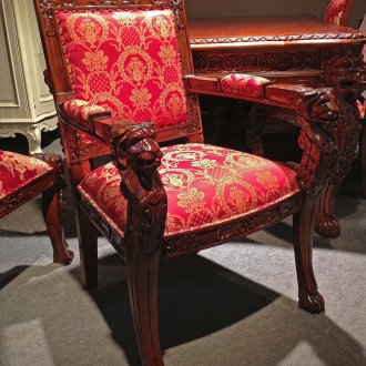 Σκαλιστή καρέκλα θρόνου