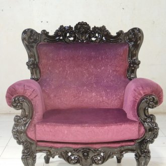 Pink Throne Chair