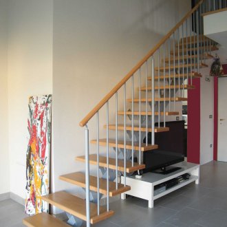 Ξύλινος καναπές πλαισίου