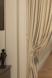 Κουρτίνες με παραλαβή στο διάδρομο