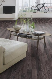 Πάνελ τοίχου στο εσωτερικό του διαμερίσματος